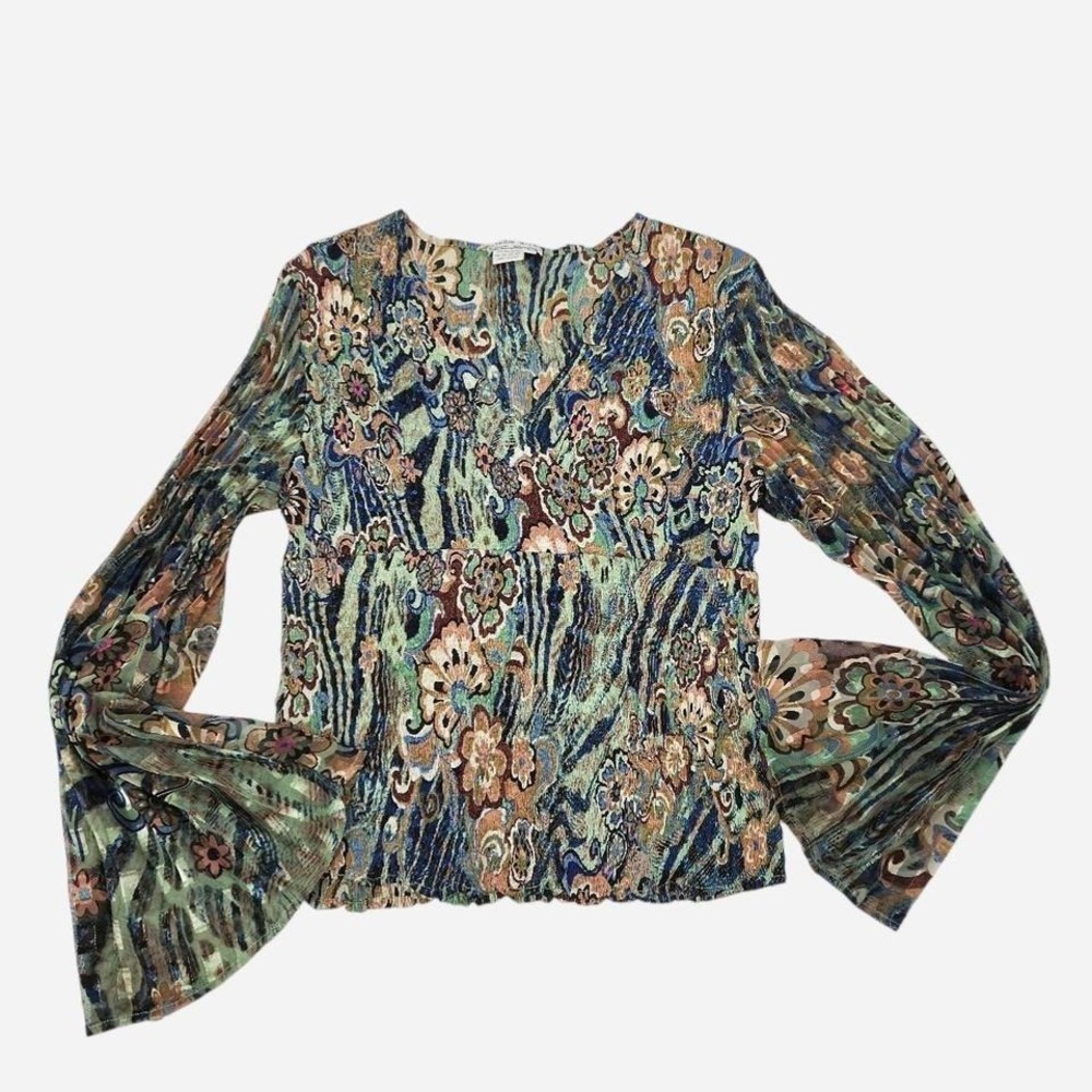 vtg long sleeve top with bell sleeves and sequins.‎ Size L